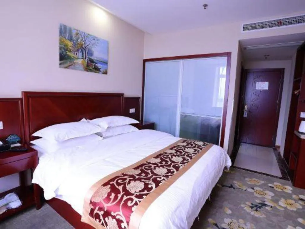 Bed in GreenTree Inn Shanghai Jiading Newtown MaLu Subway Station Business Hotel