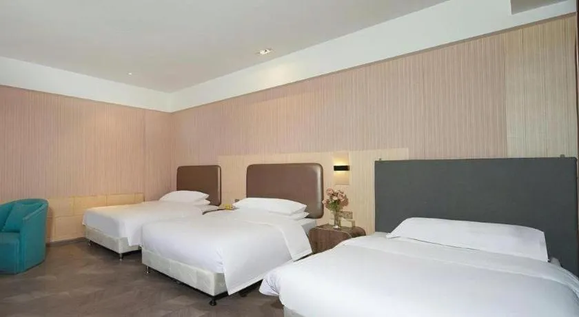 Bed in Vienna International Hotel Lhasa Potala Palace