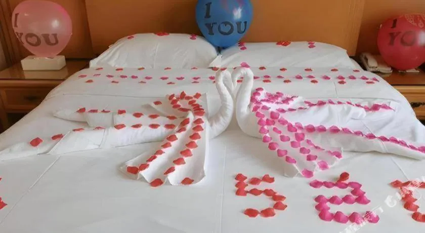 Bed in Vienna International Hotel Lhasa Potala Palace