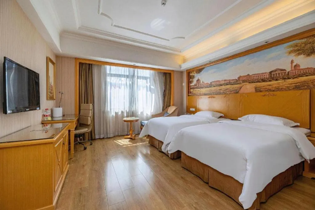 Bed in Vienna International Hotel Lhasa Potala Palace