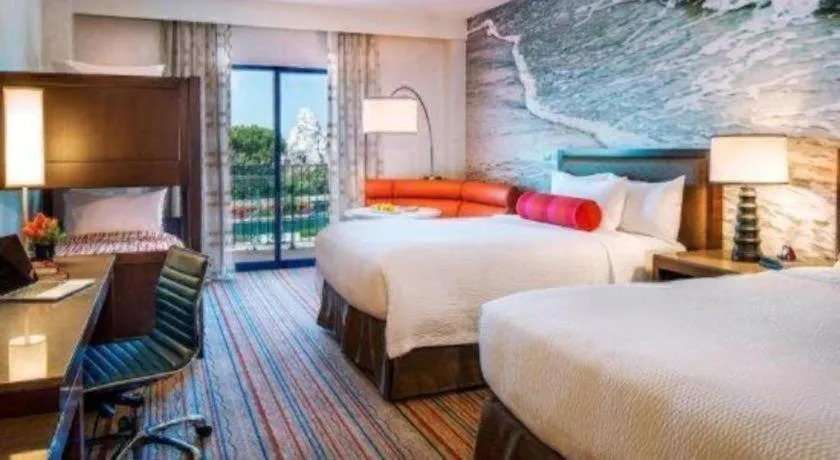 Bed in Courtyard by Marriott Anaheim Theme Park Entrance