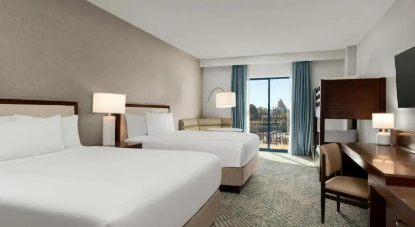Bed in Courtyard by Marriott Anaheim Theme Park Entrance