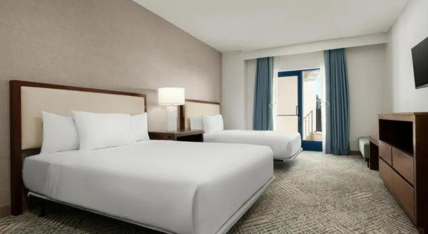 Bed in Courtyard by Marriott Anaheim Theme Park Entrance