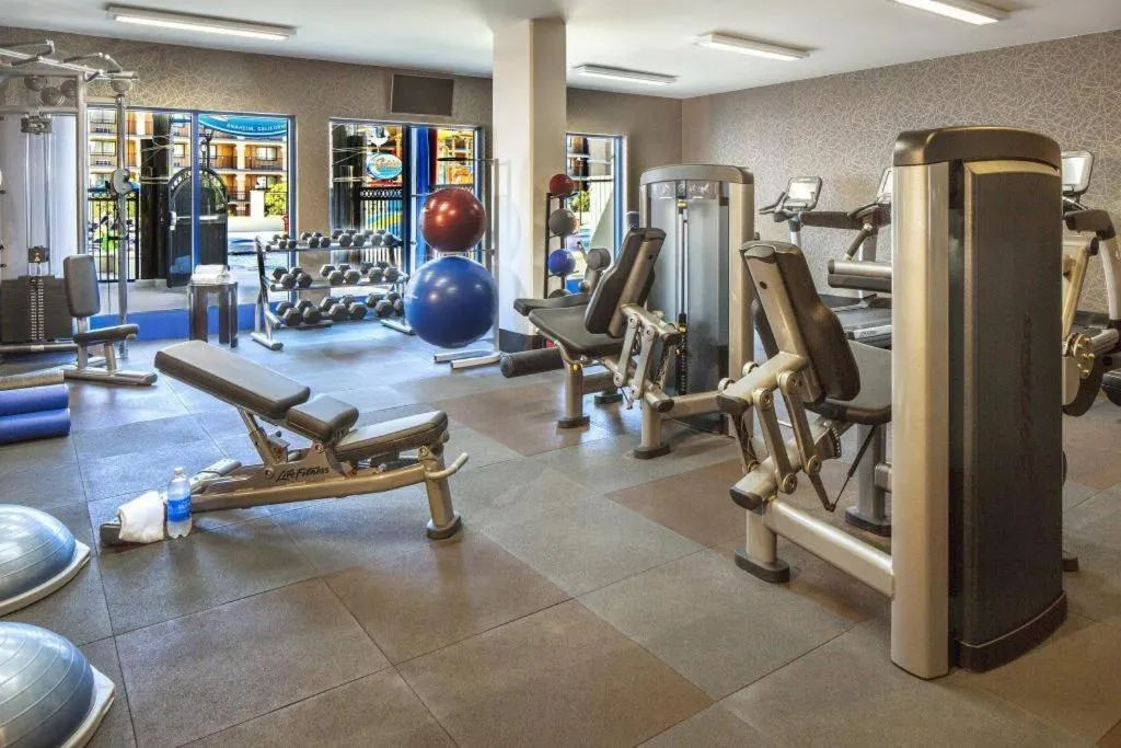 Courtyard by Marriott Anaheim Theme Park Entrance