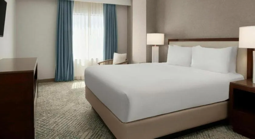 Bed in Courtyard by Marriott Anaheim Theme Park Entrance