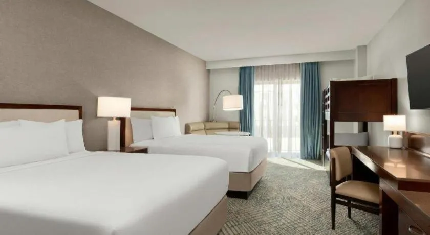 Bed in Courtyard by Marriott Anaheim Theme Park Entrance