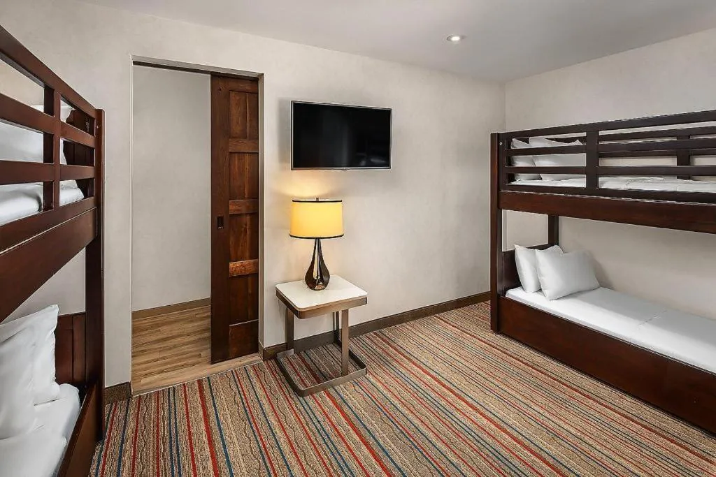 Bed in Courtyard by Marriott Anaheim Theme Park Entrance