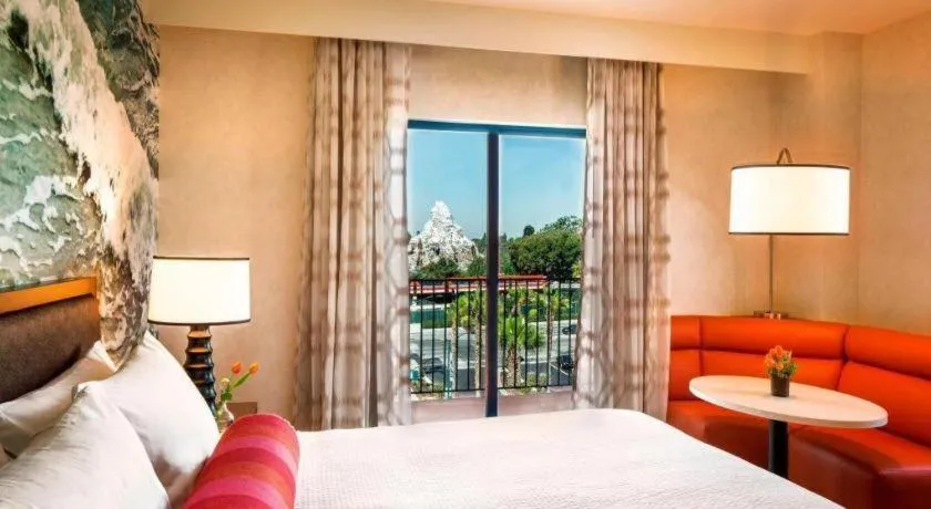 Bed in Courtyard by Marriott Anaheim Theme Park Entrance