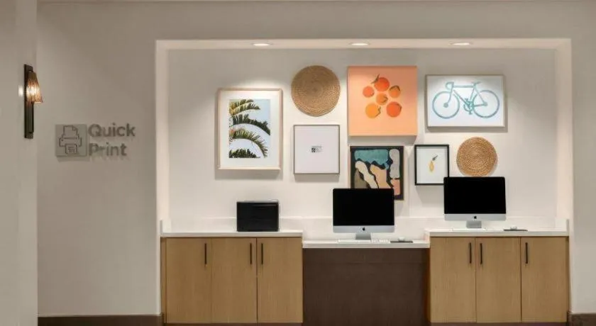 Courtyard by Marriott Anaheim Theme Park Entrance