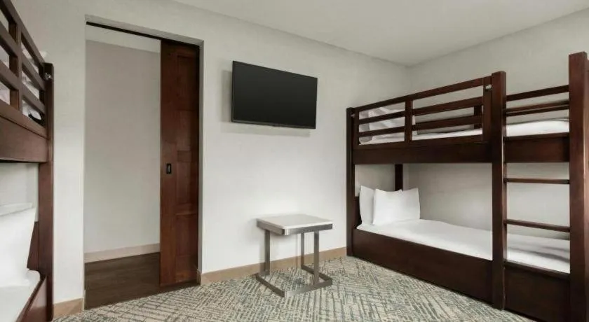 Bed in Courtyard by Marriott Anaheim Theme Park Entrance