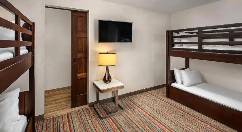 Bed in Courtyard by Marriott Anaheim Theme Park Entrance