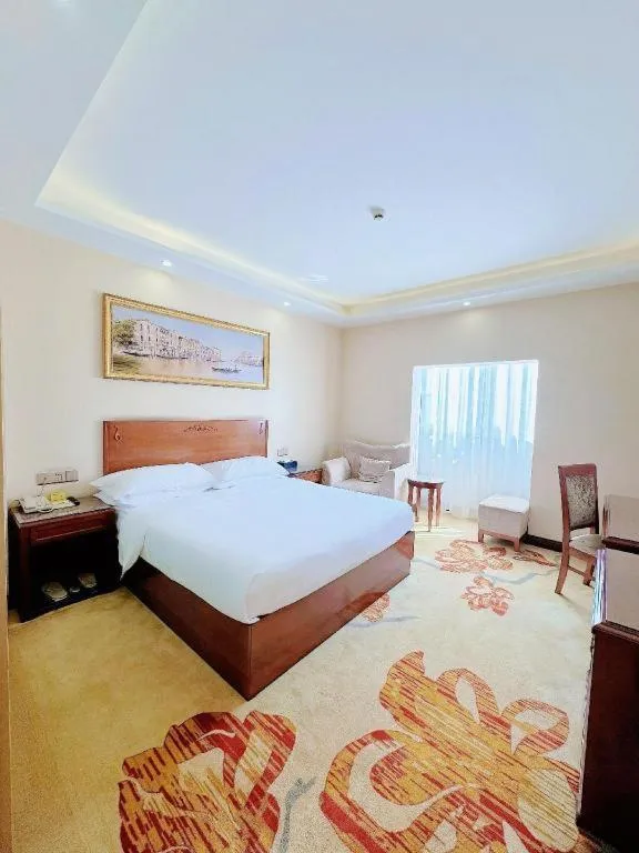 Bed in Vienna Jiangsu Wuxi Railway Station -Domestic Guest