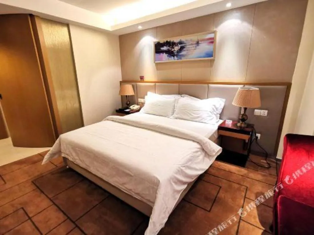 Bed in Jinjiang Metropolo Shanghai Minhang