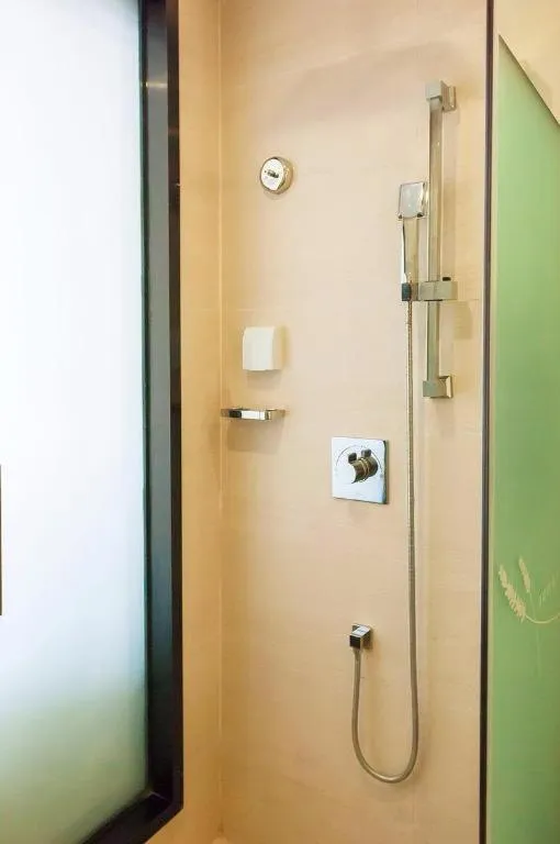 Lavande Hotel Chengde Mountain Resort Railway Station