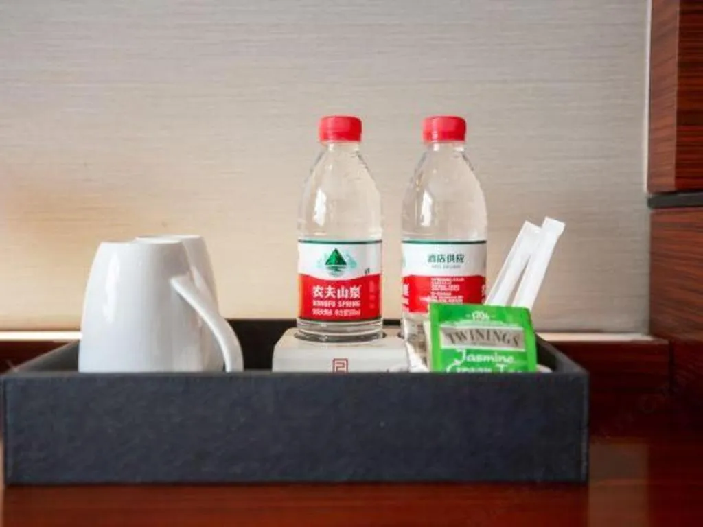 Echeng Hotel Wuhan Optics Valley Square Yangjiawan Metro Station