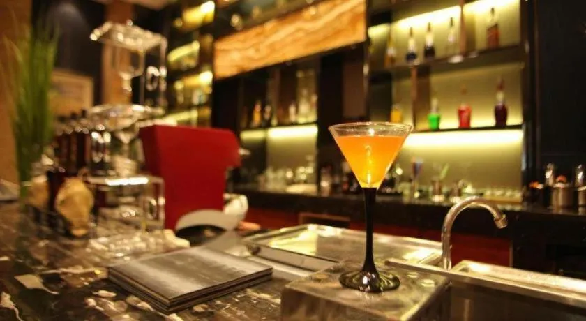 Echeng Hotel Wuhan Optics Valley Square Yangjiawan Metro Station