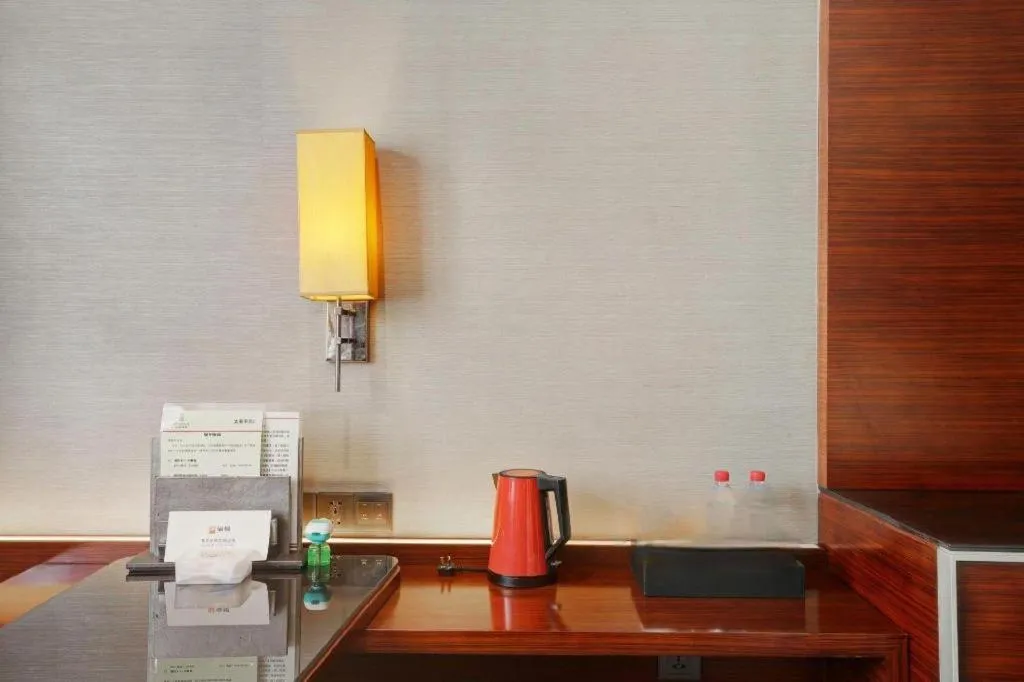 Echeng Hotel Wuhan Optics Valley Square Yangjiawan Metro Station