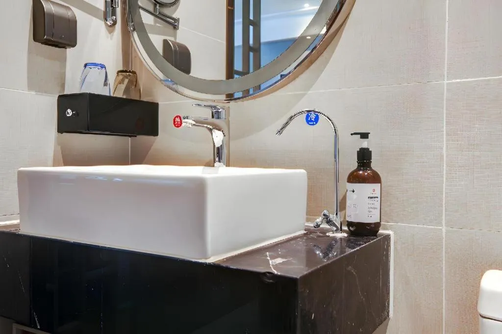 Echeng Hotel Wuhan Optics Valley Square Yangjiawan Metro Station