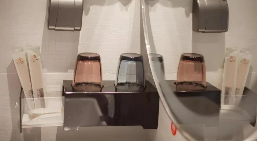 Echeng Hotel Wuhan Optics Valley Square Yangjiawan Metro Station