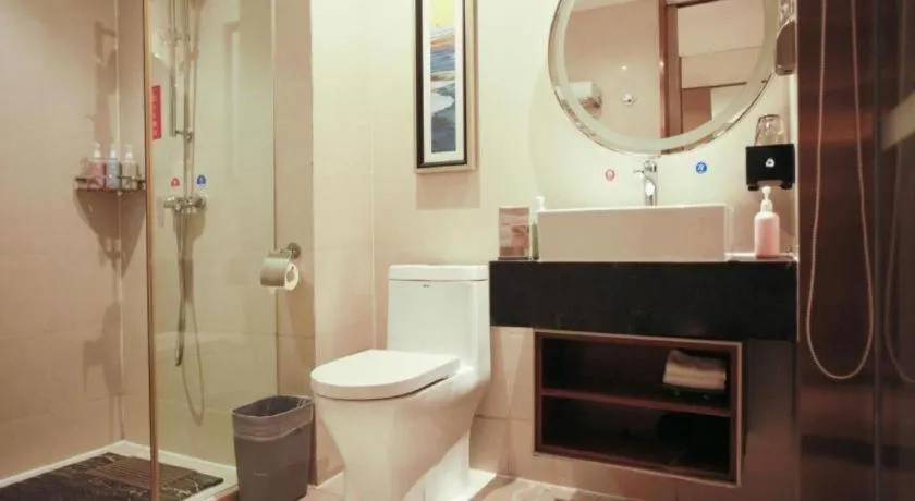 Echeng Hotel Wuhan Optics Valley Square Yangjiawan Metro Station