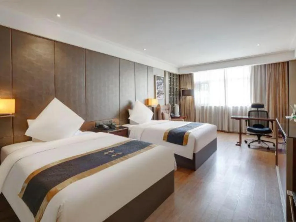 Bed in Echeng Hotel Wuhan Optics Valley Square Yangjiawan Metro Station