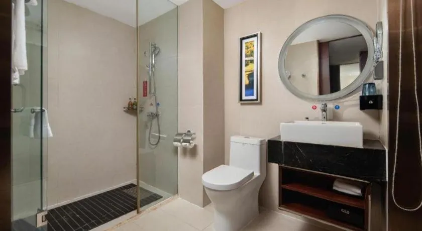 Echeng Hotel Wuhan Optics Valley Square Yangjiawan Metro Station