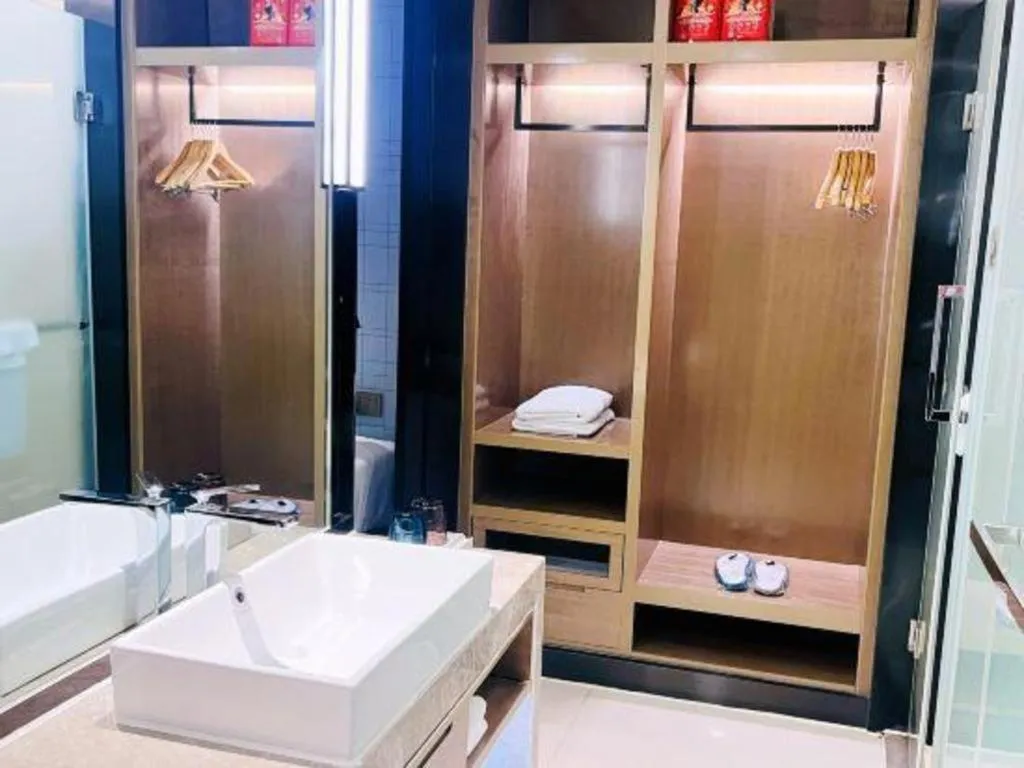 Echarm Hotel Jinan Railway Station Daming Lake