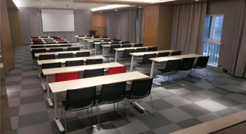 Echarm Hotel Jinan Railway Station Daming Lake