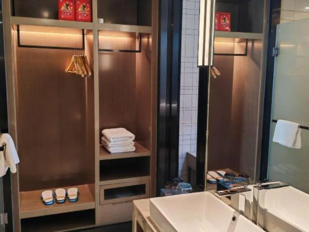 Echarm Hotel Jinan Railway Station Daming Lake