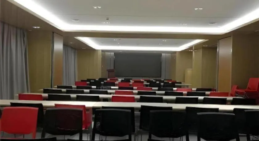 Echarm Hotel Jinan Railway Station Daming Lake