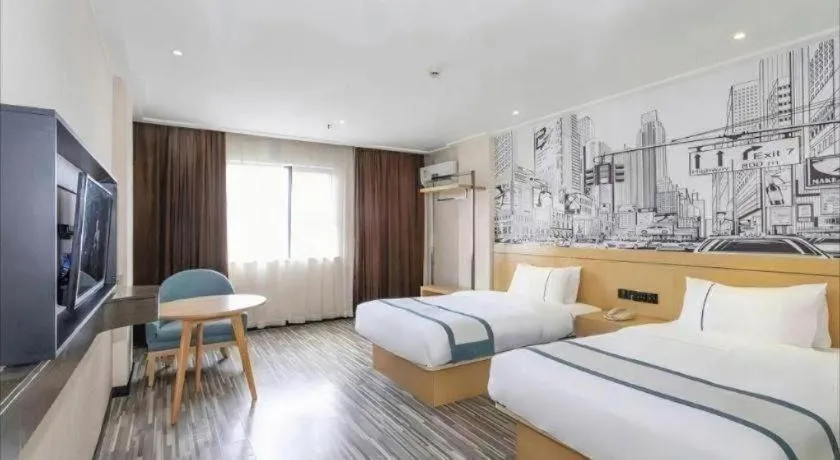 Bed in City Comfort Inn Beiliu Bus Terminal