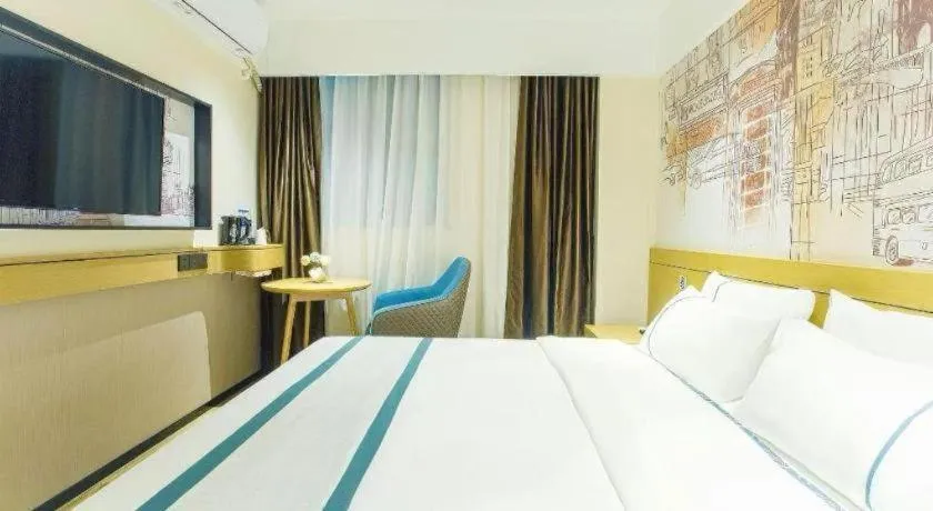 Bed in City Comfort Inn Beiliu Bus Terminal