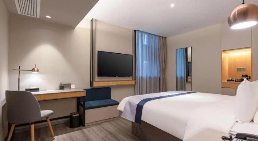 Bed in Home Inn Selected Guangzhou Zhujiang New Town Wuyangcun Metro Station