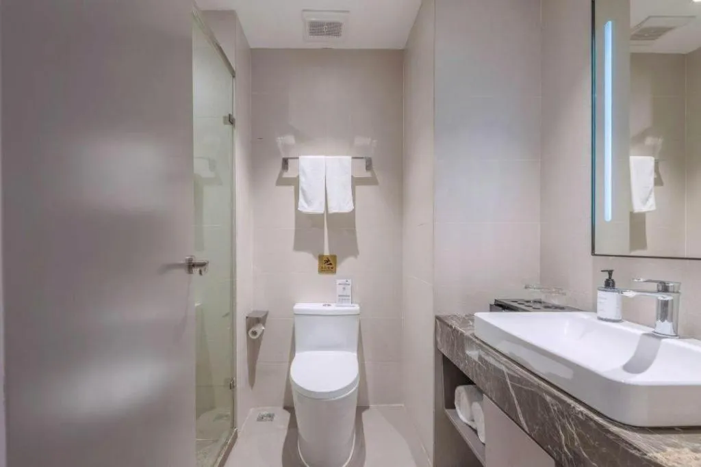 Home Inn Selected Guangzhou Zhujiang New Town Wuyangcun Metro Station