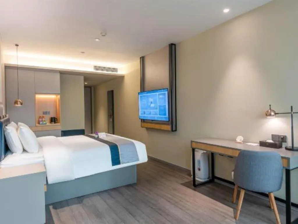 Bed in Home Inn Selected Guangzhou Zhujiang New Town Wuyangcun Metro Station