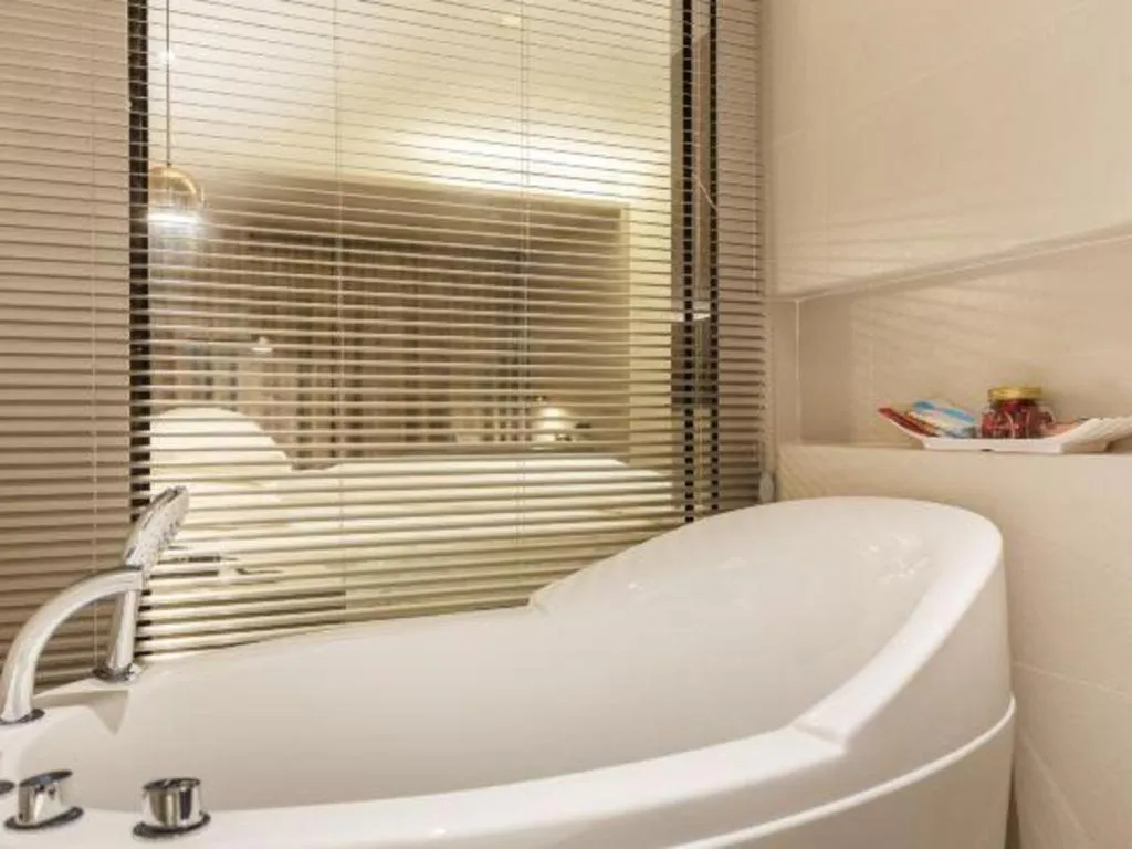 Home Inn Selected Guangzhou Zhujiang New Town Wuyangcun Metro Station