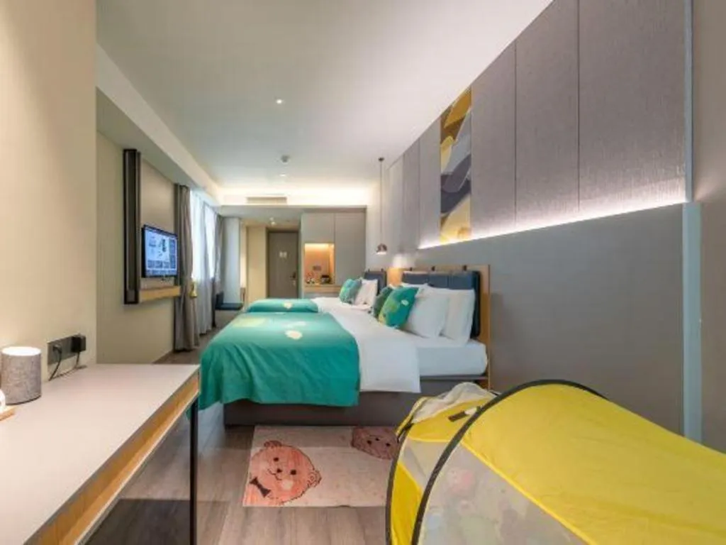 Bed in Home Inn Selected Guangzhou Zhujiang New Town Wuyangcun Metro Station