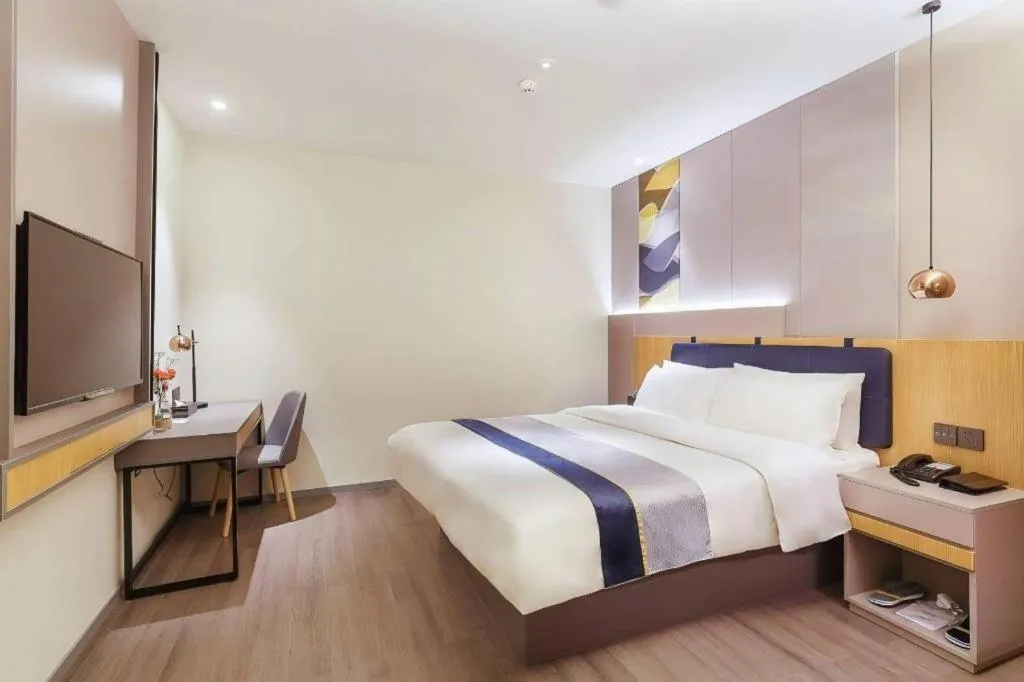 Bed in Home Inn Selected Guangzhou Zhujiang New Town Wuyangcun Metro Station
