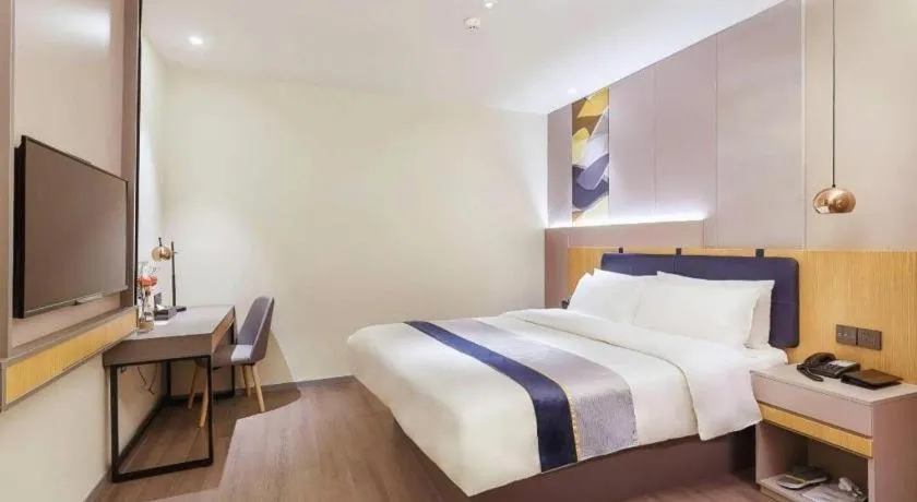 Bed in Home Inn Selected Guangzhou Zhujiang New Town Wuyangcun Metro Station