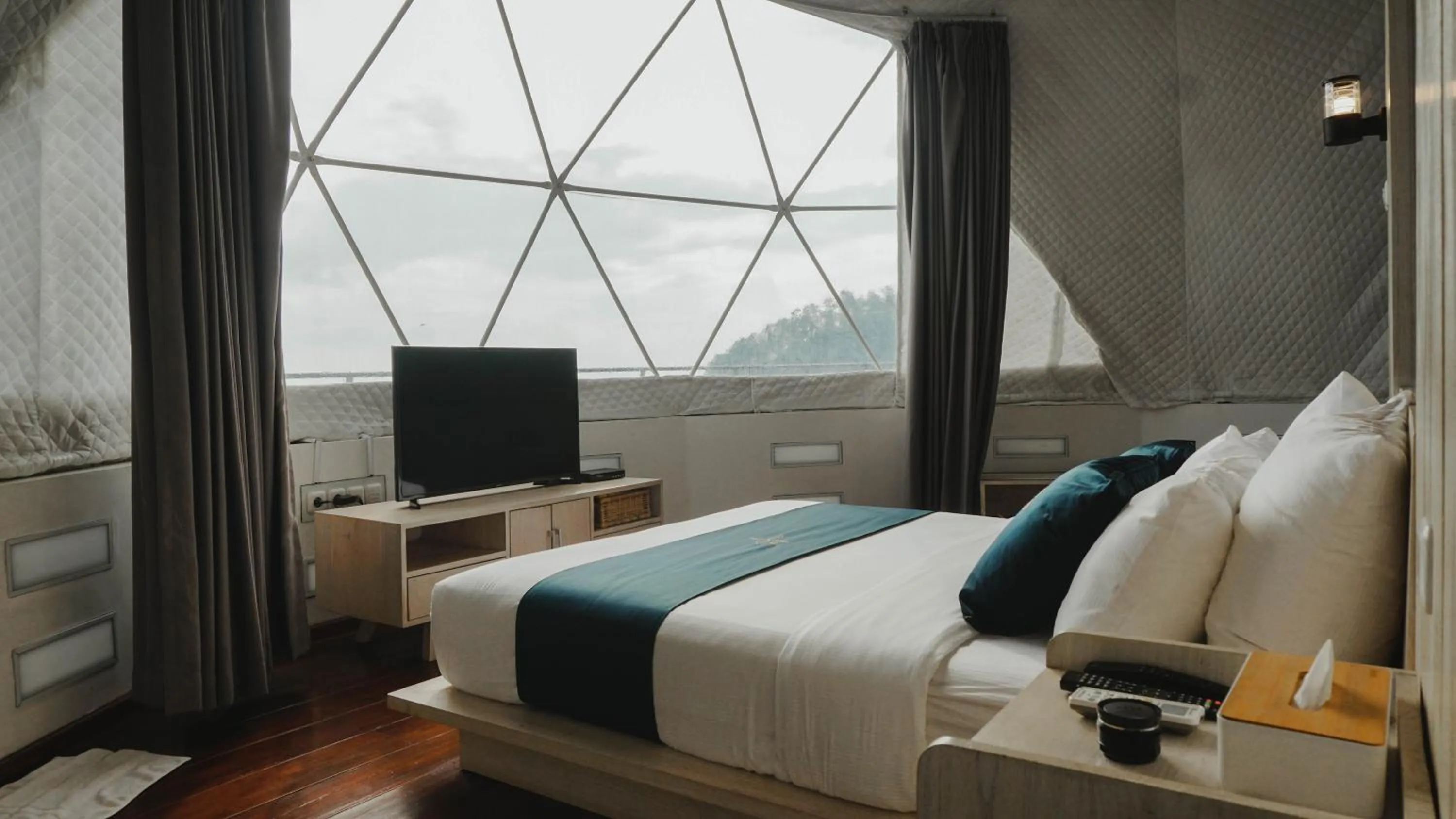 Bed in Damar Langit Resort