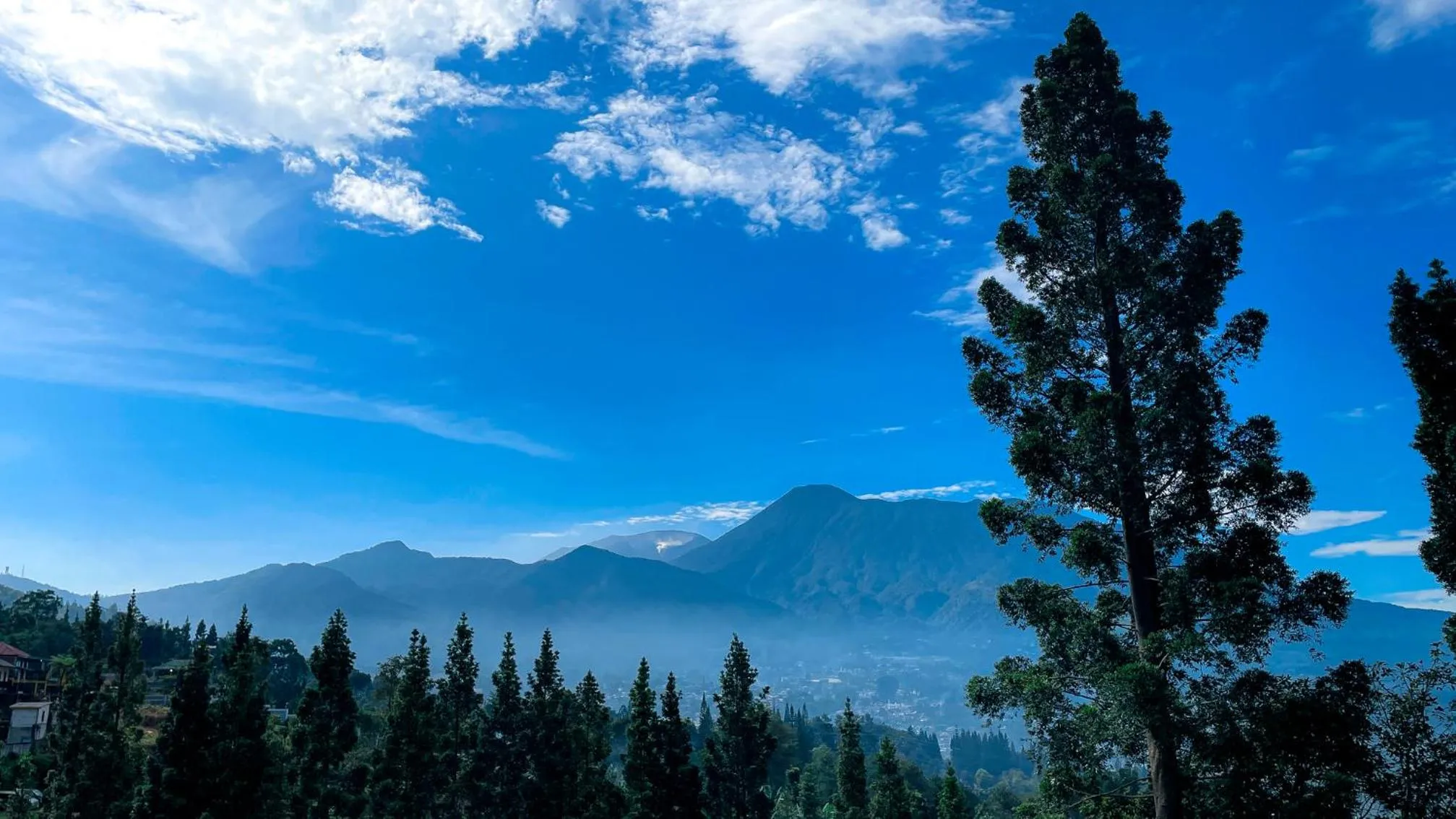 Mountain view in Damar Langit Resort