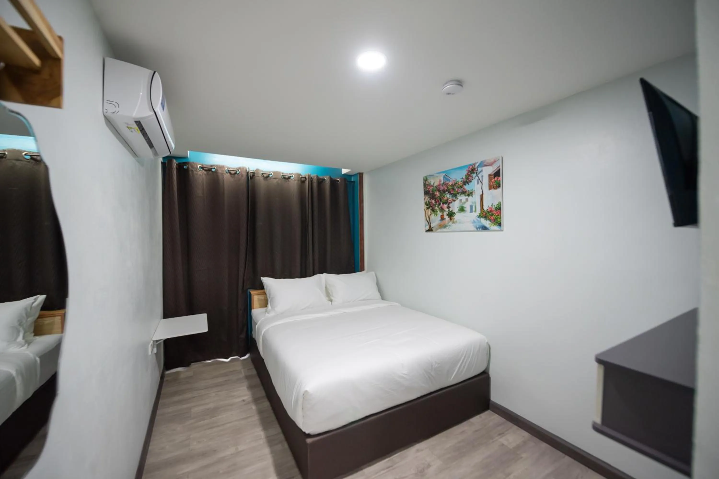 Bedroom, Bed in SkyLink Homes - Pattunaam - Airport Link & BTS Chidlom