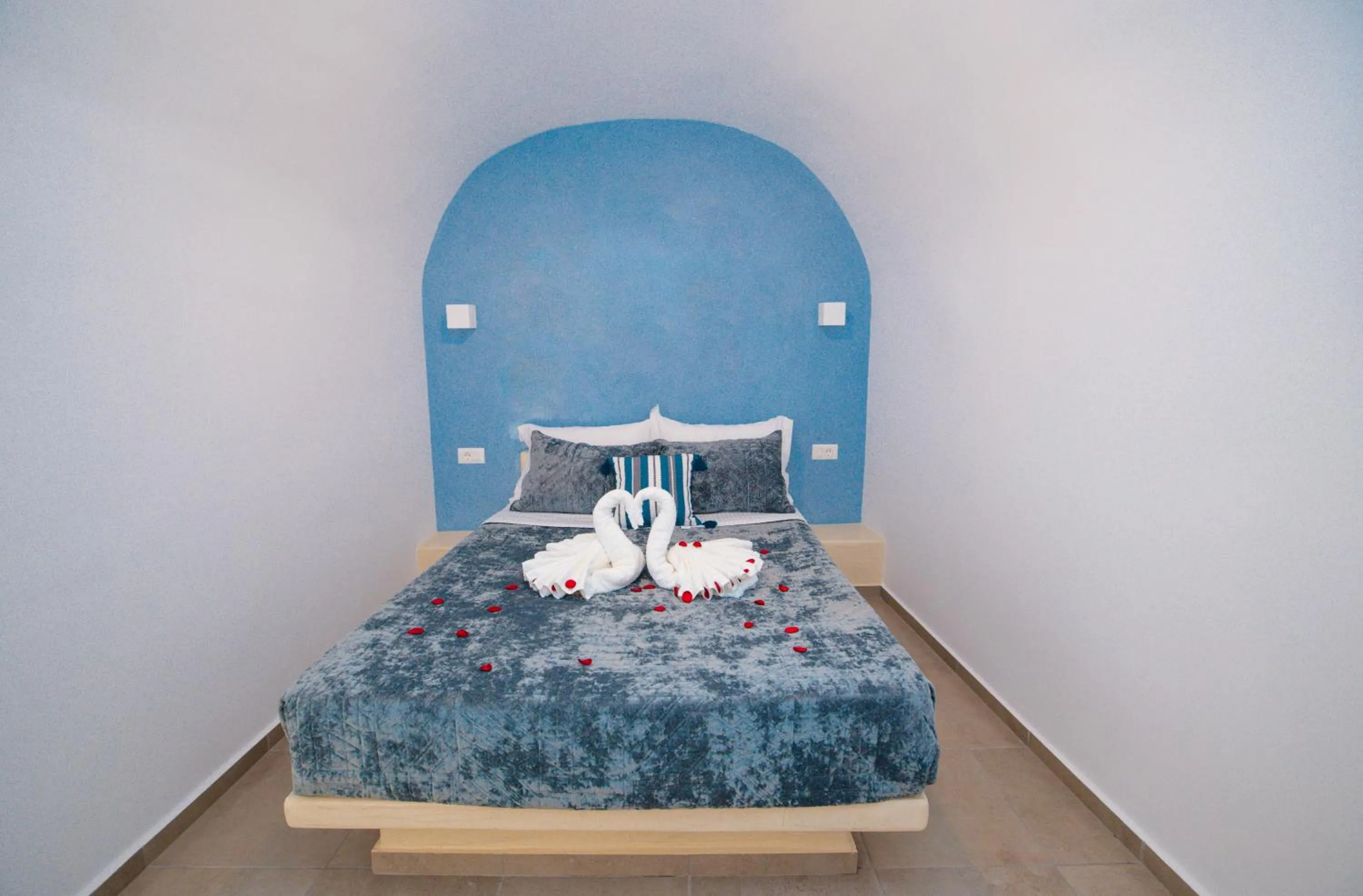 Bed in Tre Fiori - The Retreat Suites