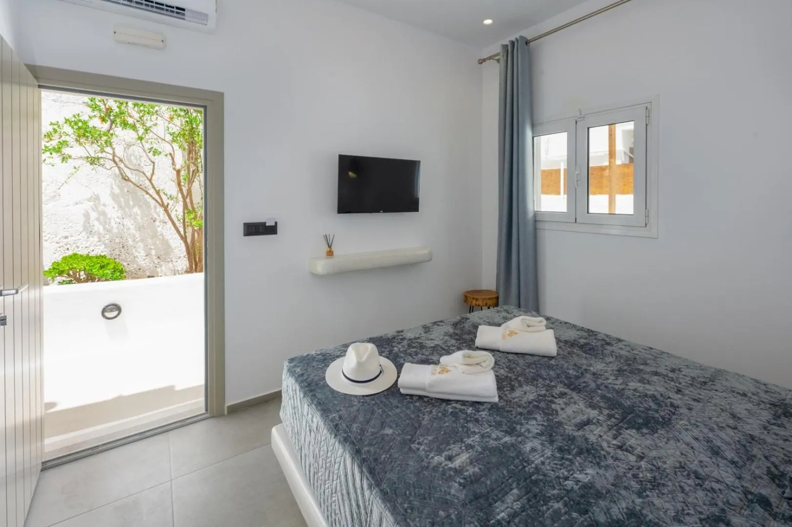 Bedroom, Bed in Tre Fiori - The Retreat Suites