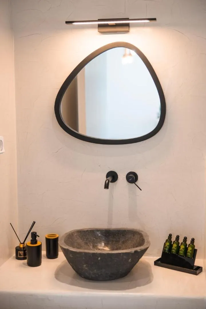 Bathroom in Tre Fiori - The Retreat Suites