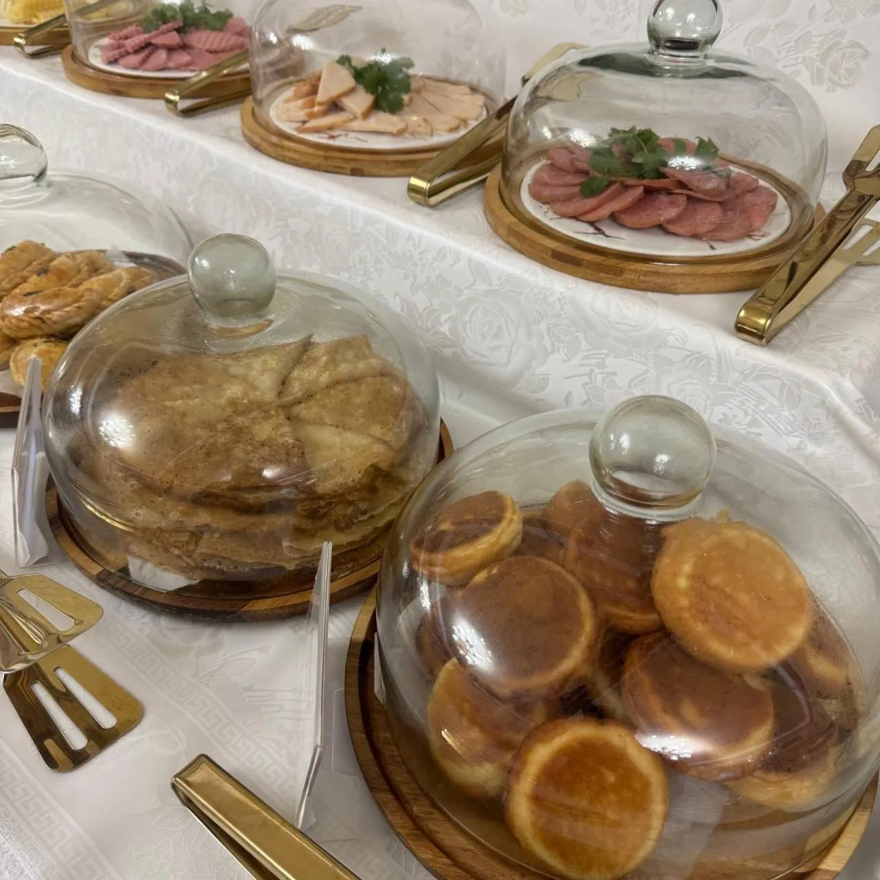 Breakfast in Orzu Hotel