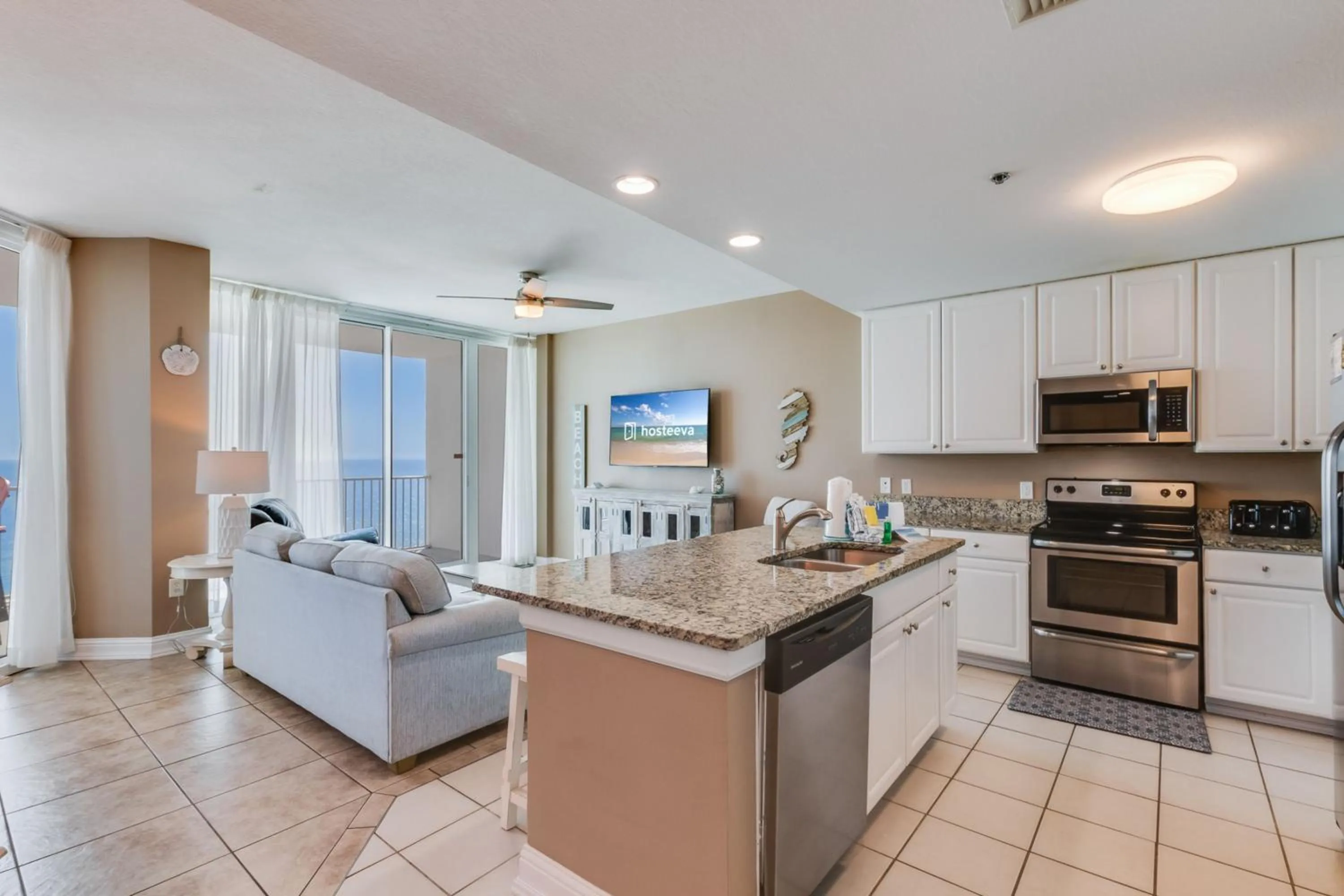 Kitchen or kitchenette in Lighthouse Condos Gulf Shores