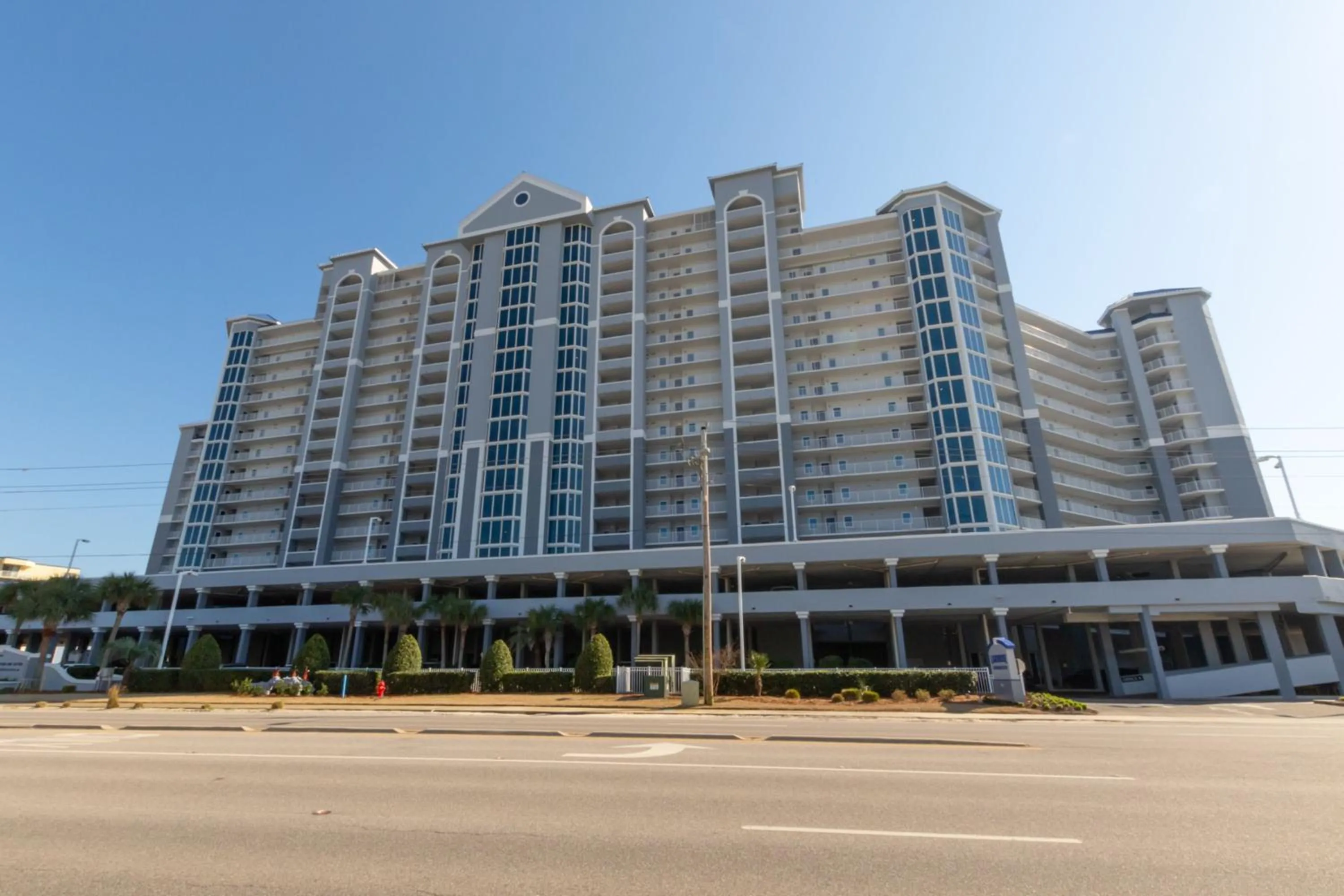 Property building in Lighthouse Condos Gulf Shores