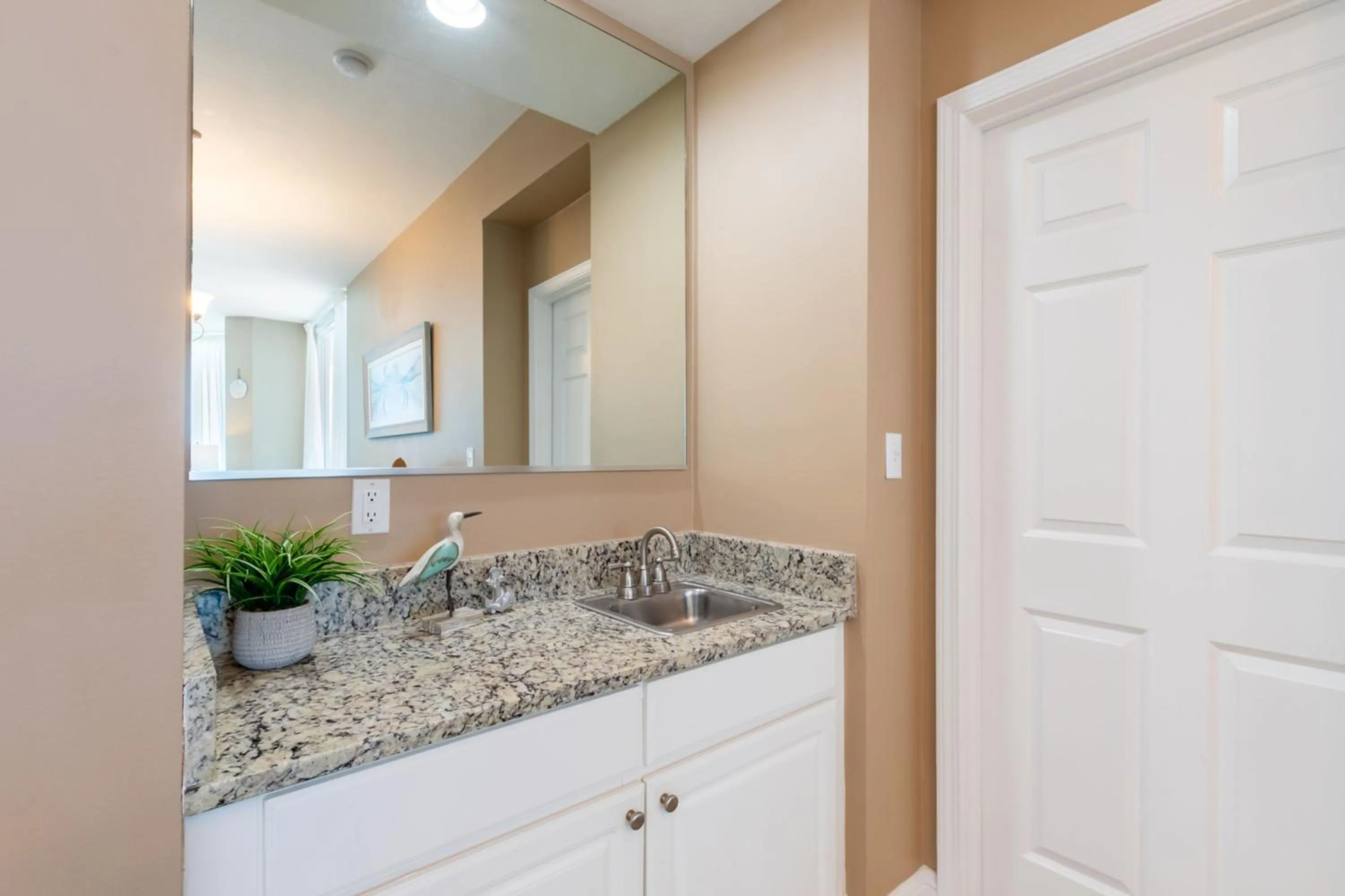 Decorative detail in Lighthouse Condos Gulf Shores