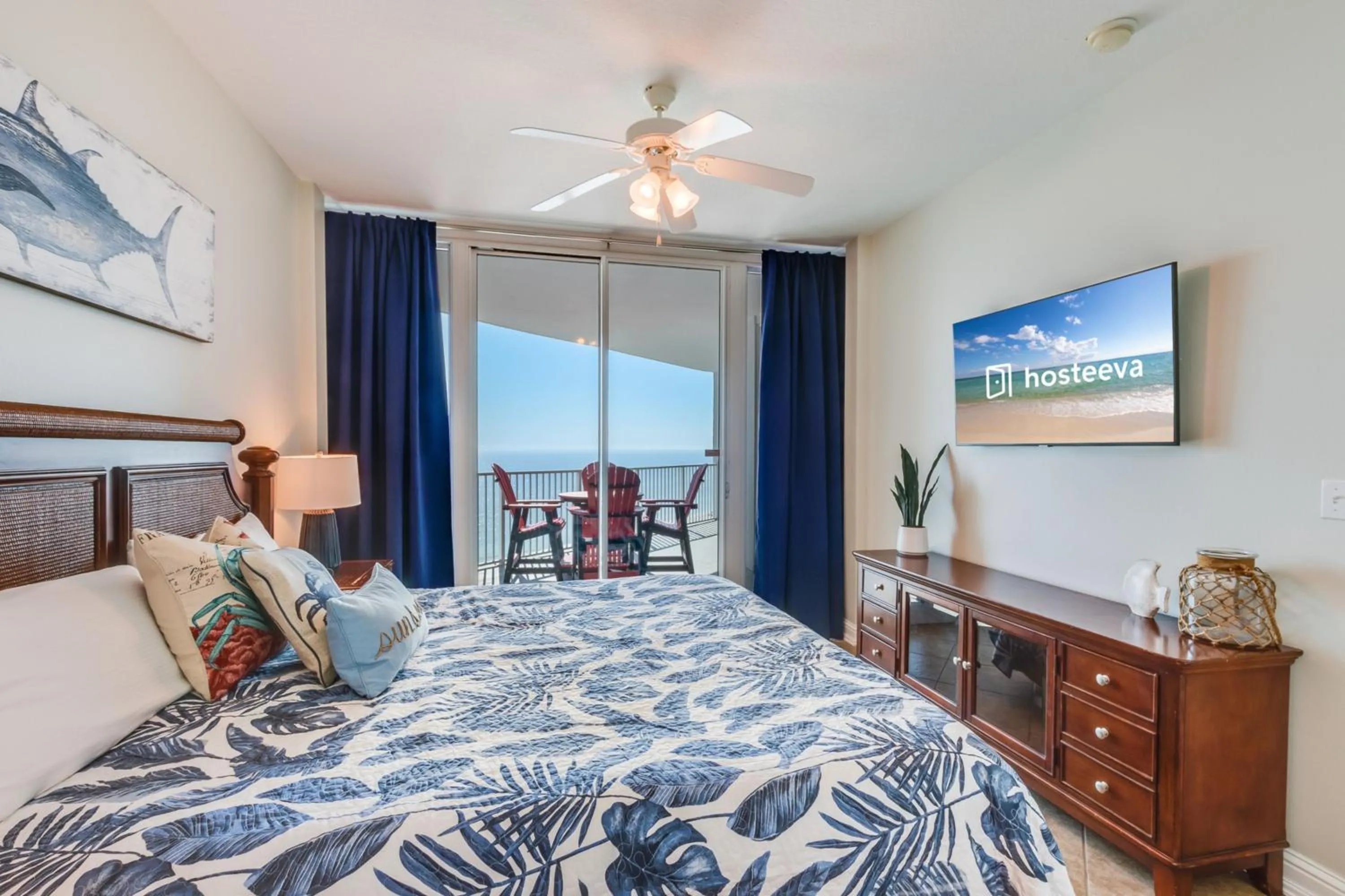 Bedroom, Bed in Lighthouse Condos Gulf Shores